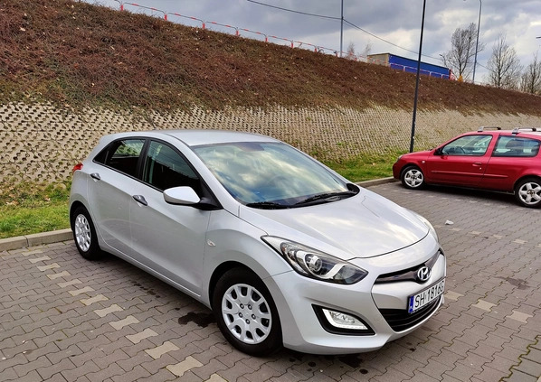 Hyundai I30 cena 37900 przebieg: 113756, rok produkcji 2015 z Węgorzyno małe 742